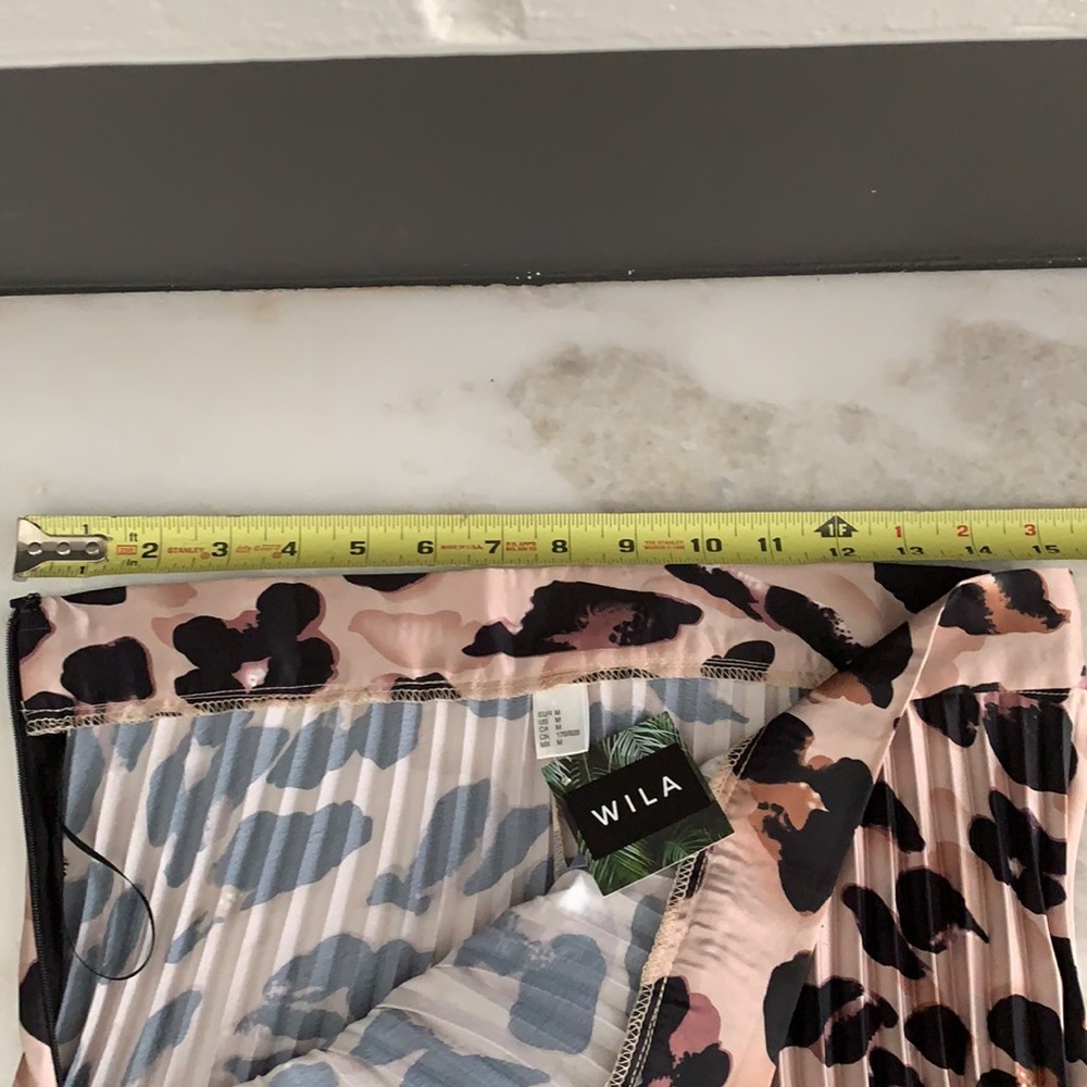 NWT High Waisted Leopard Pleated Skirt - Picture 11 of 11